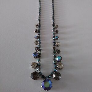 Karu aurora borealis necklace